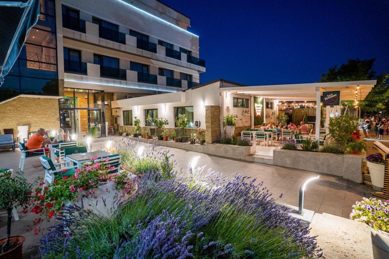 Hotel Prestige Mamaia Luaran gambar